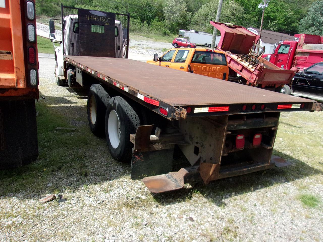 Freightliner M2 106 Medium Duty  2016