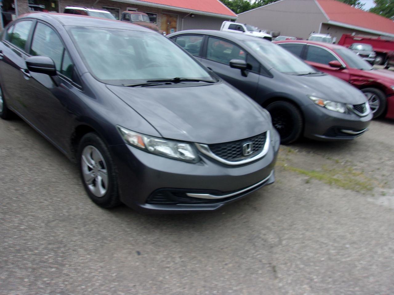 Honda Civic Sedan 4dr CVT LX 2015
