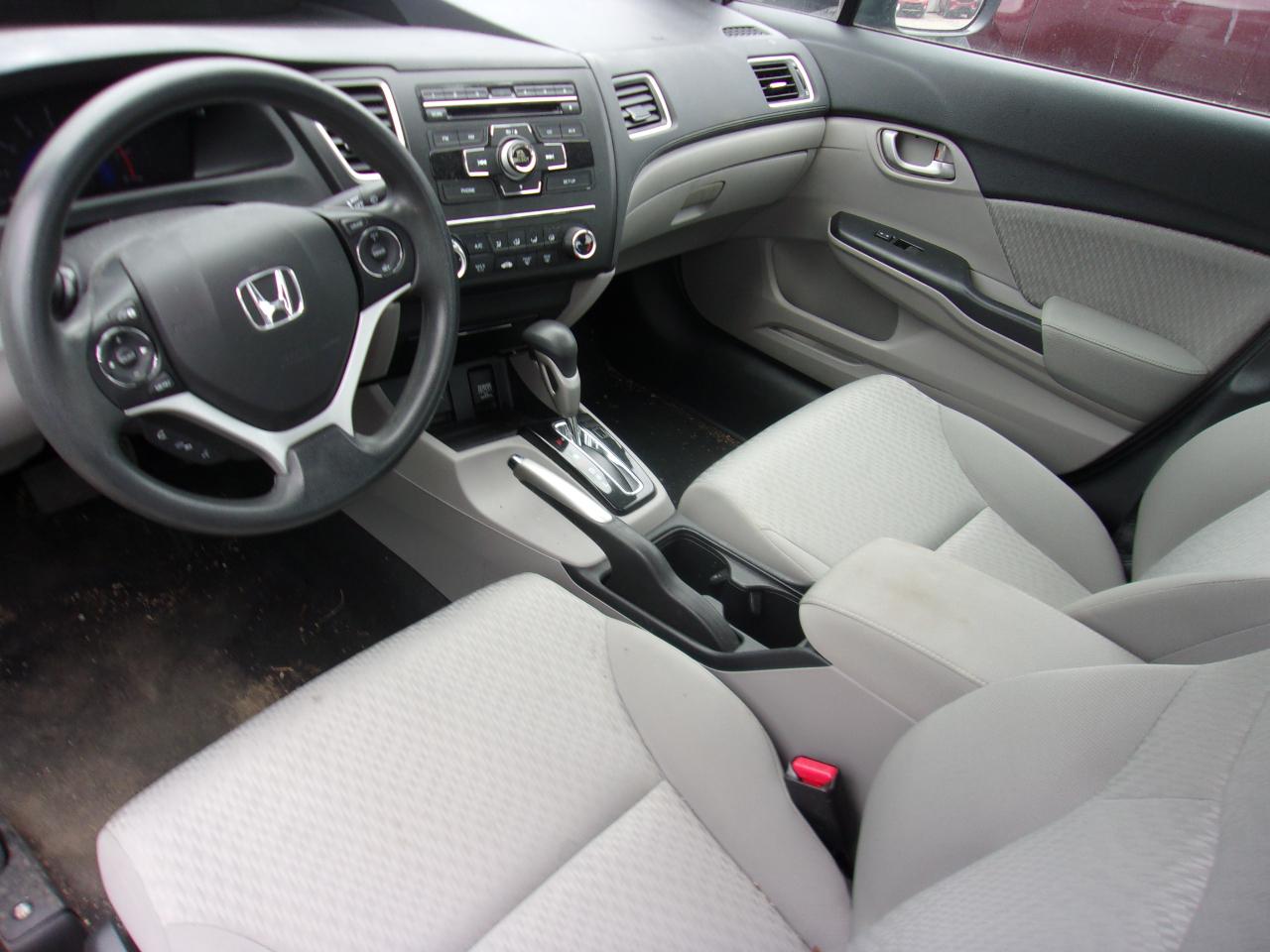 Honda Civic Sedan 4dr CVT LX 2015