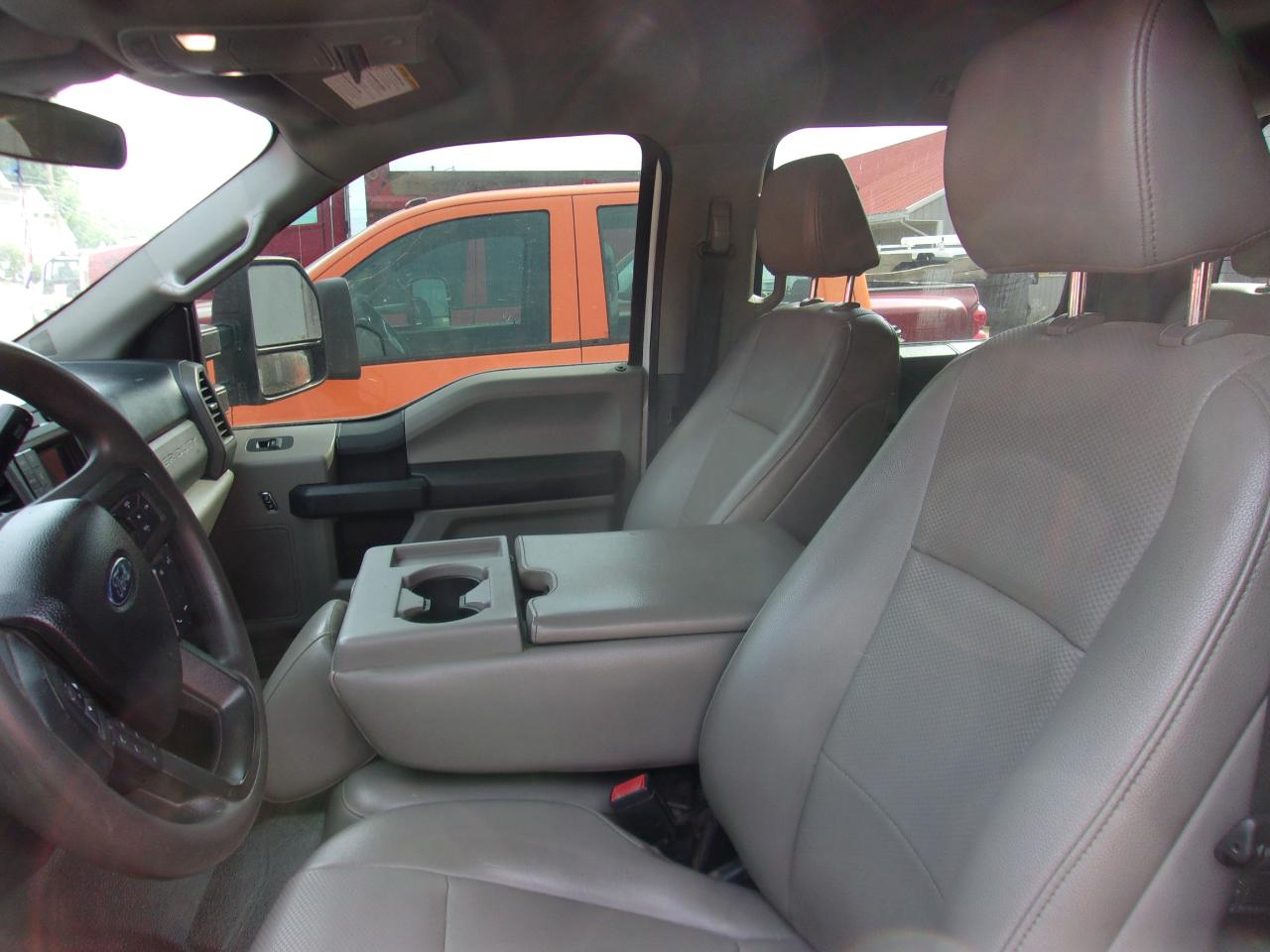 Ford Super Duty F-250 SRW King Ranch 4WD Crew Cab 8' Box 2022