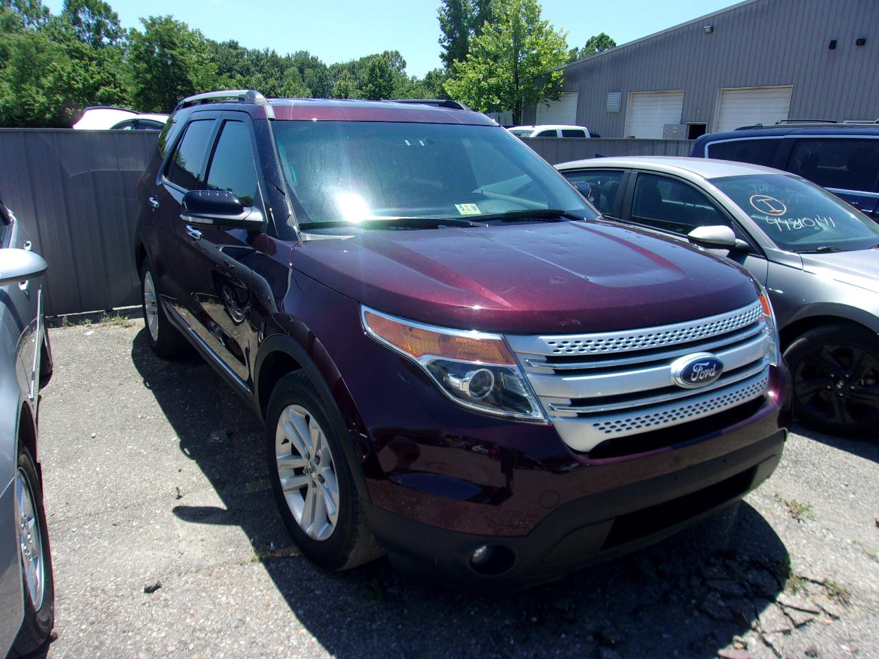 Ford Explorer FWD 4dr XLT 2011