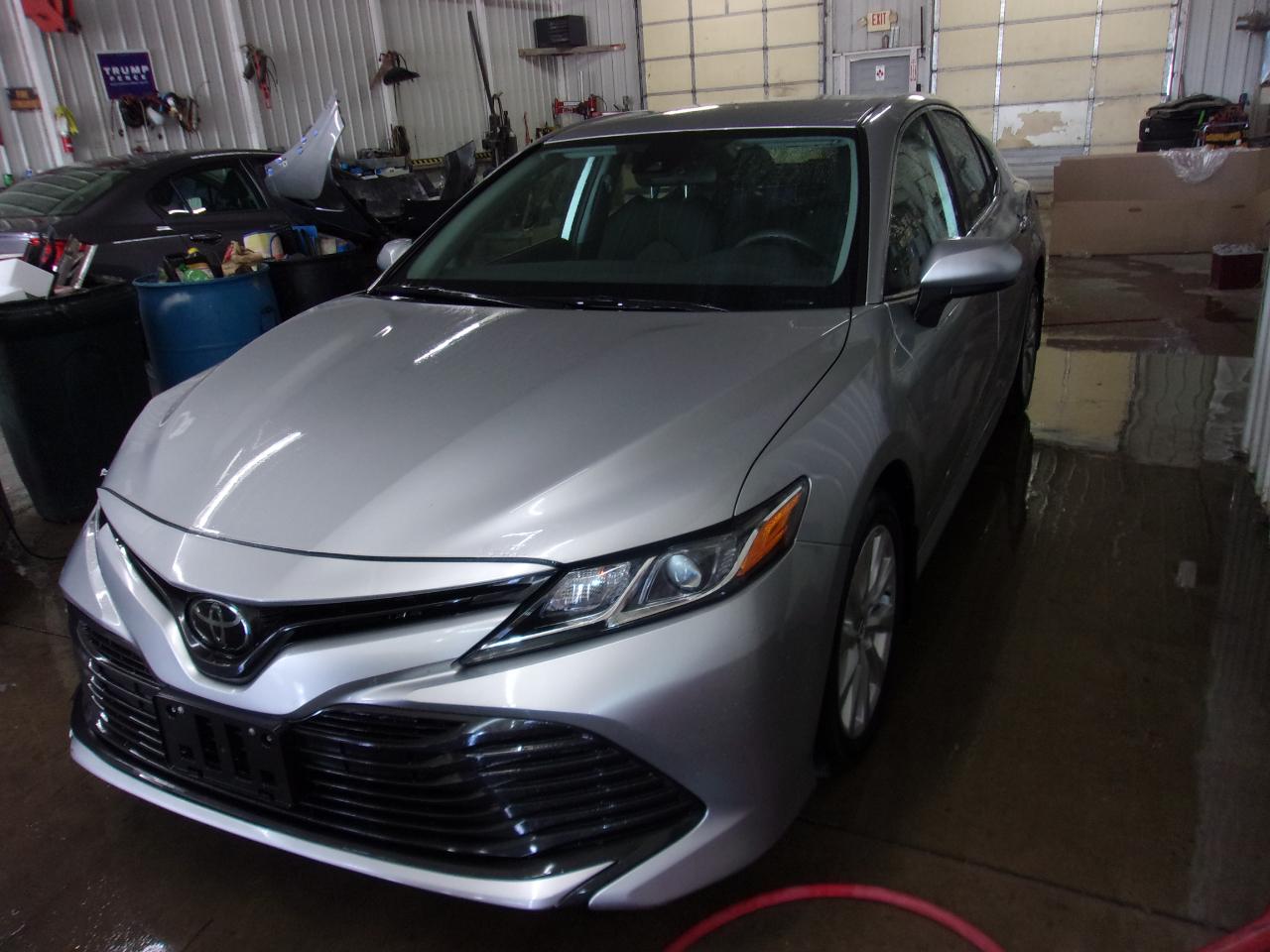 Toyota Camry XLE Auto (Natl) 2019