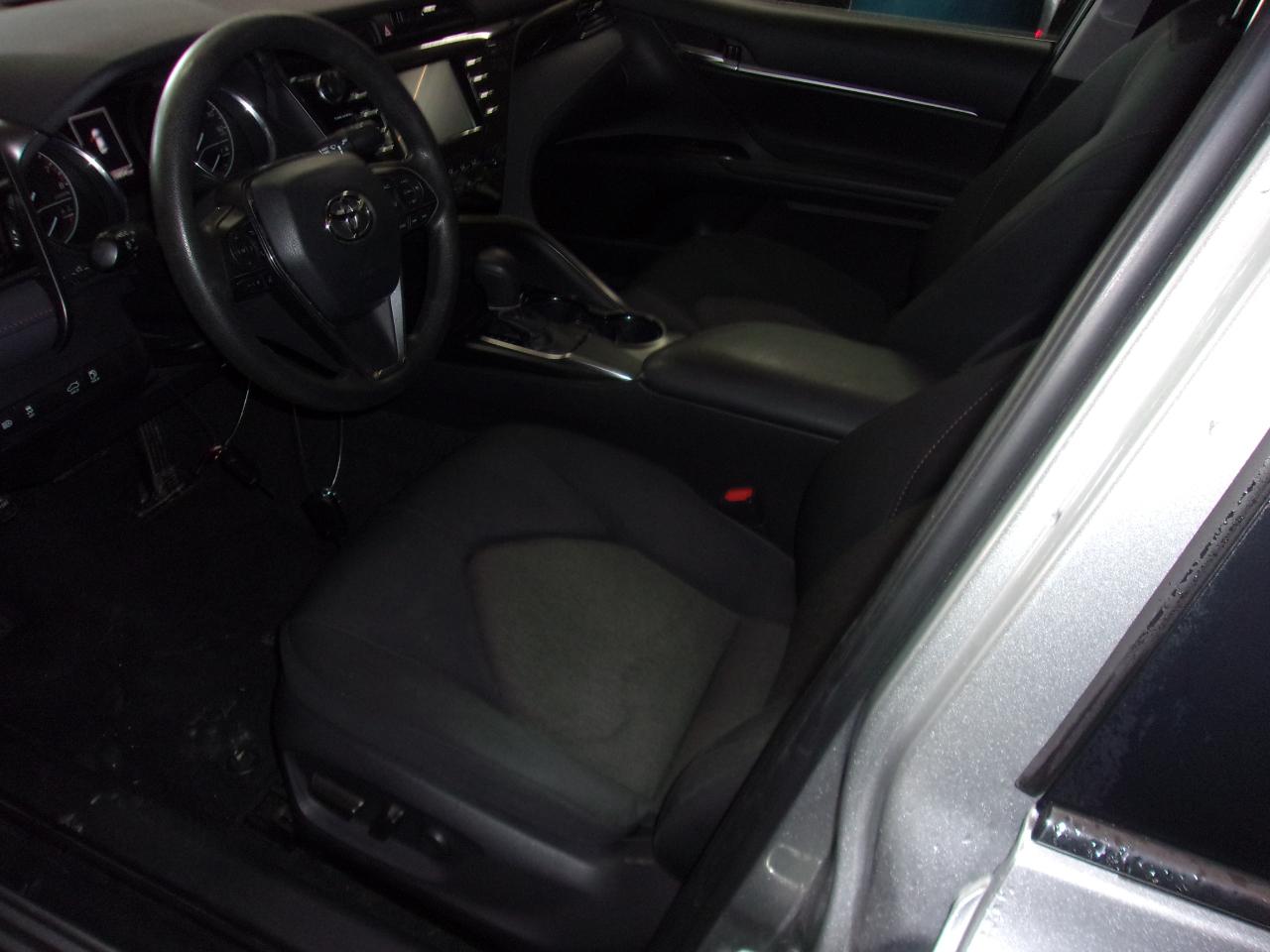 Toyota Camry XLE Auto (Natl) 2019