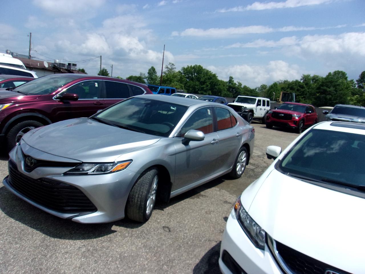 Toyota Camry XLE Auto (Natl) 2019
