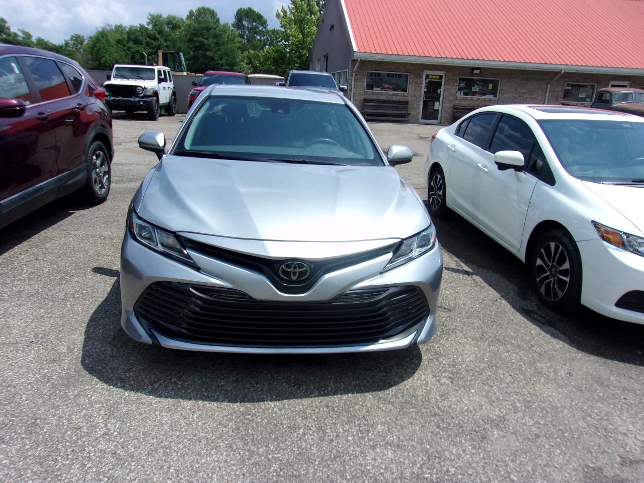 Toyota Camry XLE Auto (Natl) 2019