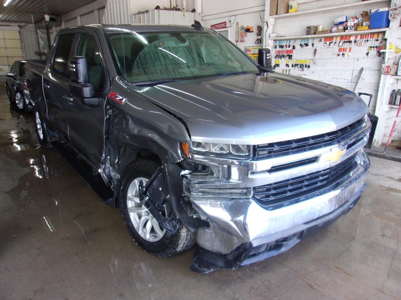 Chevrolet Silverado 1500 4WD Crew Cab 147" LT w/1LT 2021