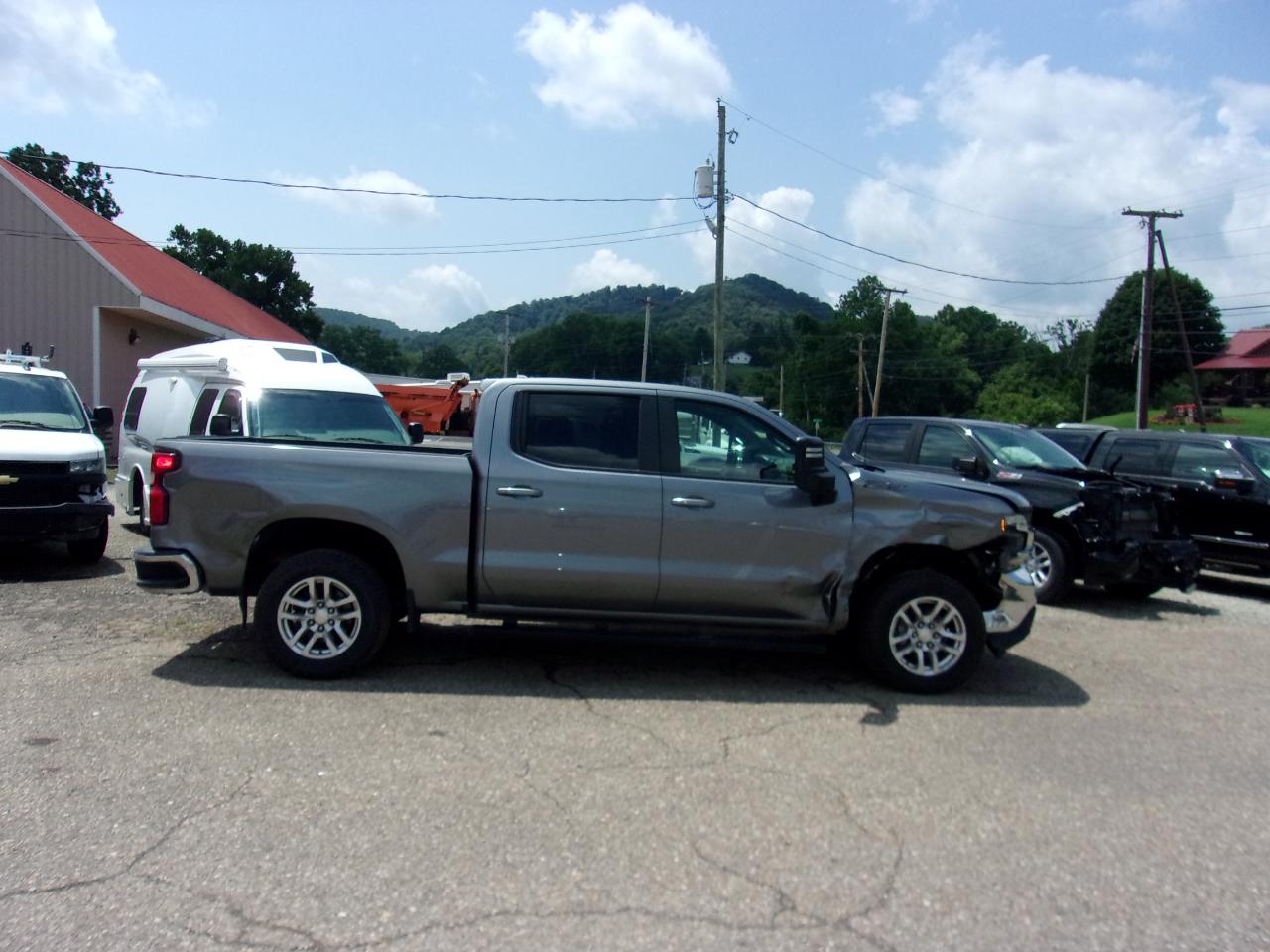 Chevrolet Silverado 1500 4WD Crew Cab 147" LT w/1LT 2021