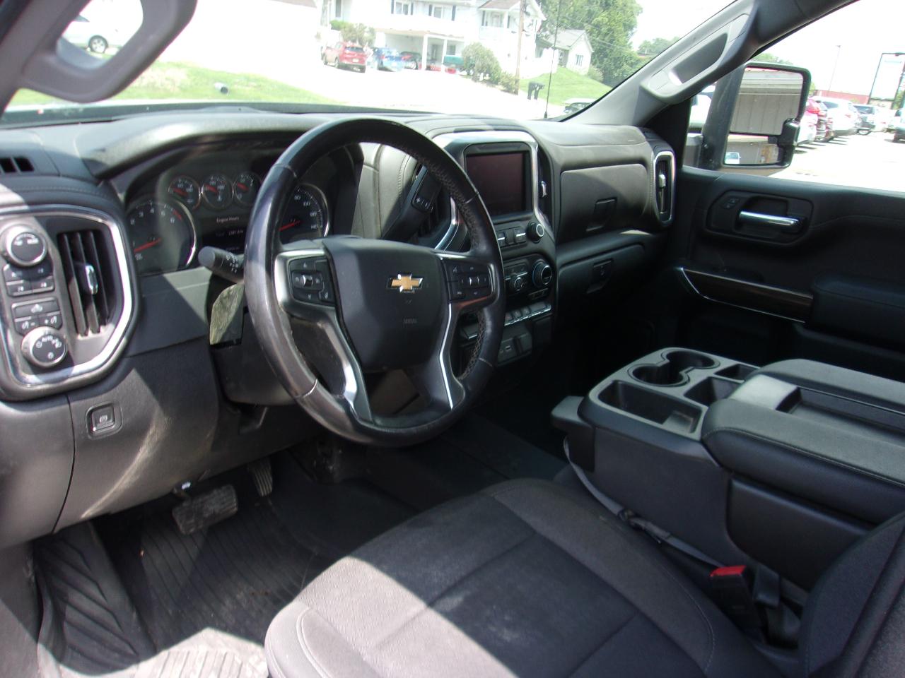 Chevrolet Silverado 1500 4WD Crew Cab 147" LT w/1LT 2021