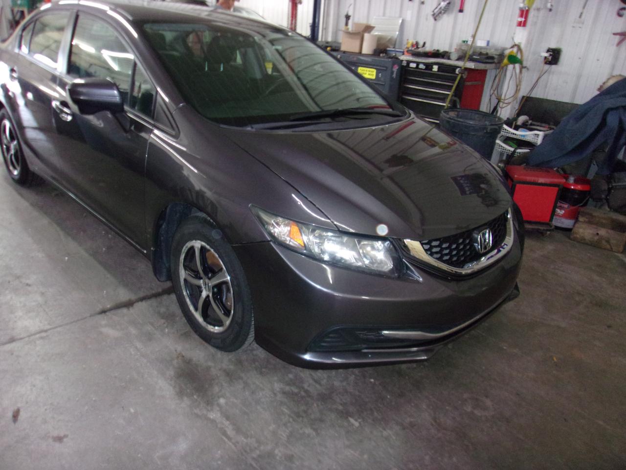 Honda Civic Sedan 4dr CVT SE 2015