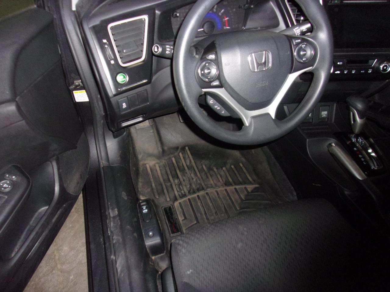Honda Civic Sedan 4dr CVT SE 2015