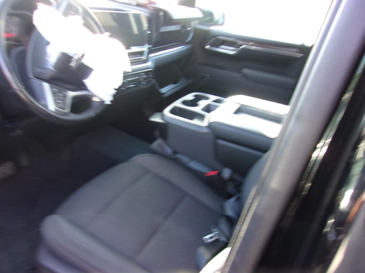 Chevrolet Silverado 1500 4WD Crew Cab 147" RST 2022