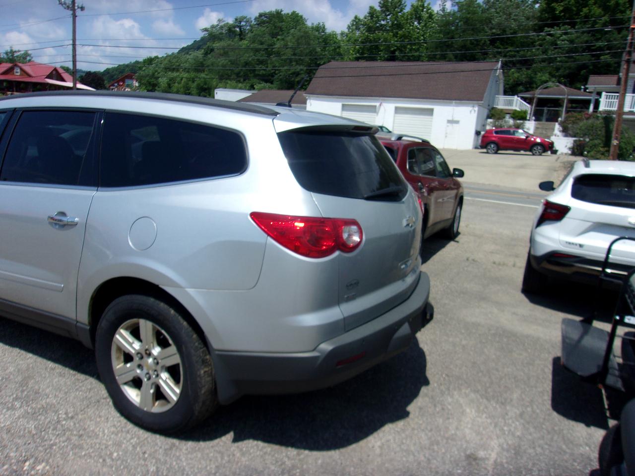 Chevrolet Traverse AWD 4dr LT w/2LT 2012