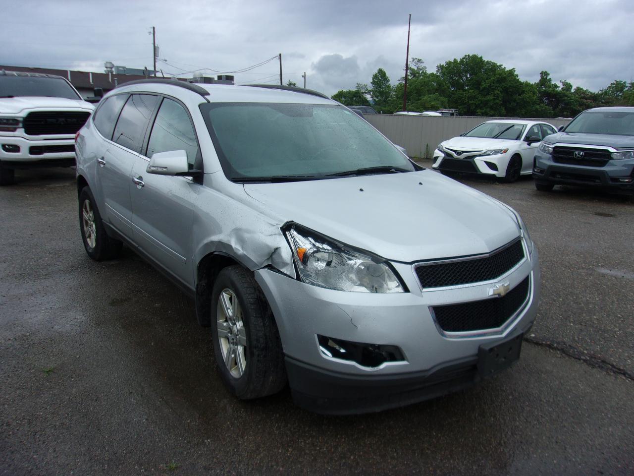 Chevrolet Traverse AWD 4dr LT w/2LT 2012