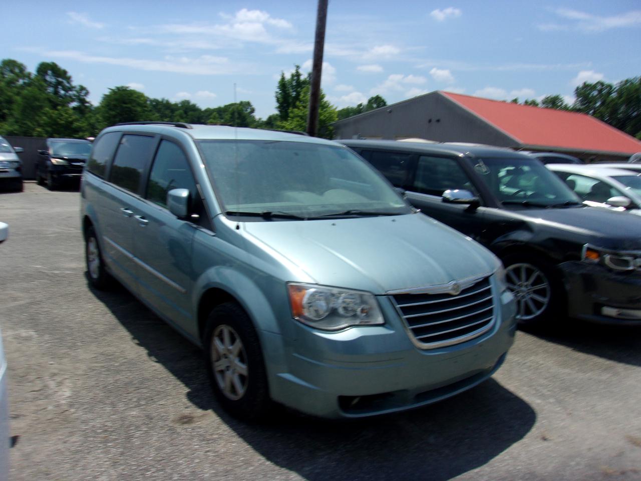 Chrysler Town & Country 4dr Wgn Touring 2010