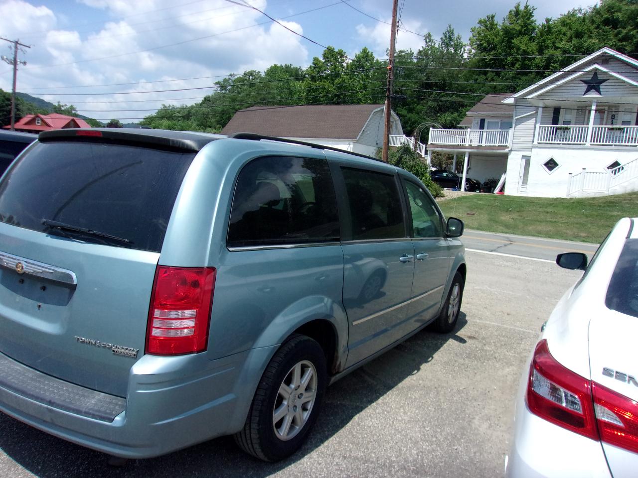 Chrysler Town & Country 4dr Wgn Touring 2010