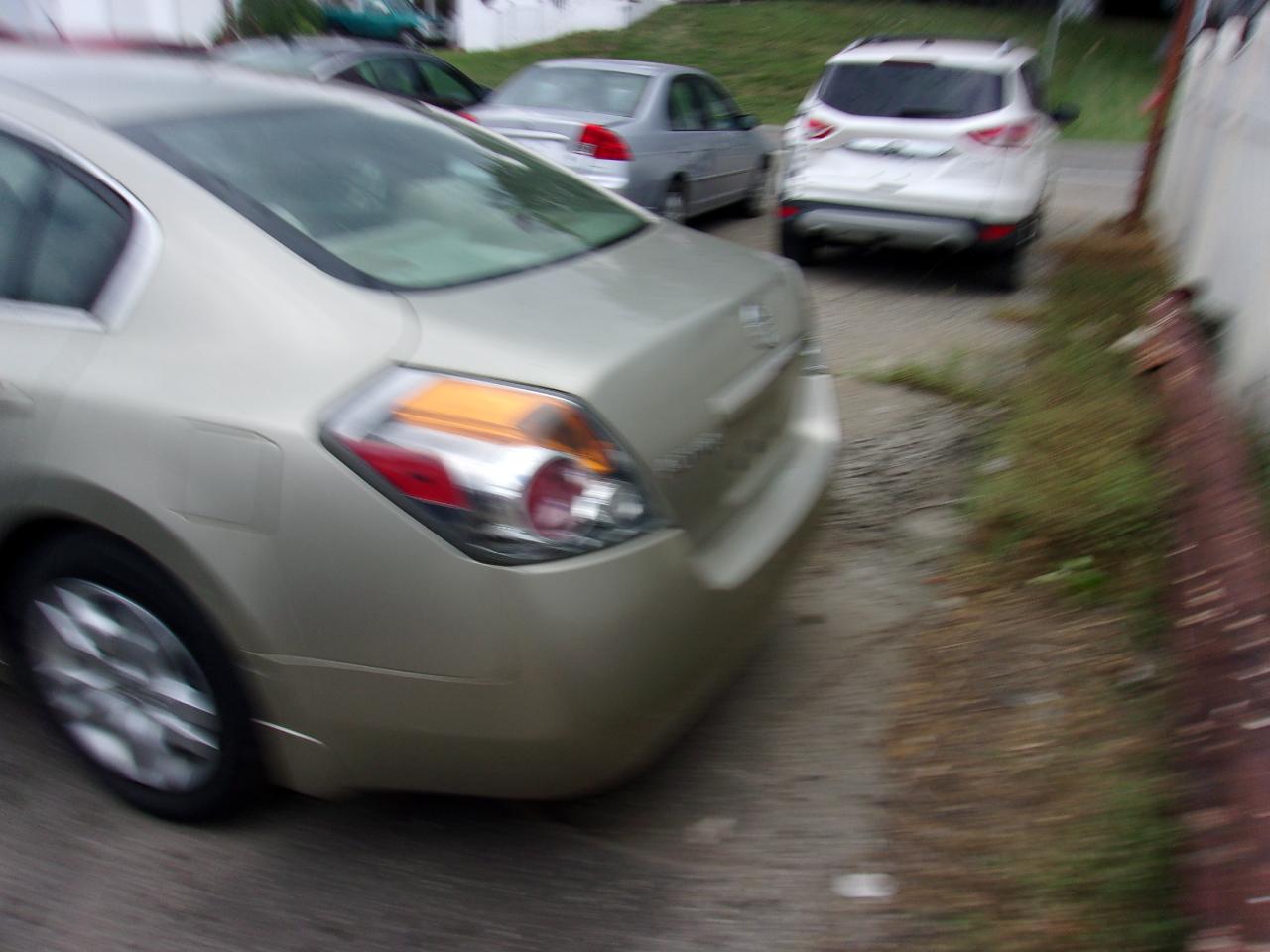 Nissan Altima 4dr Sdn I4 CVT 2.5 S 2009