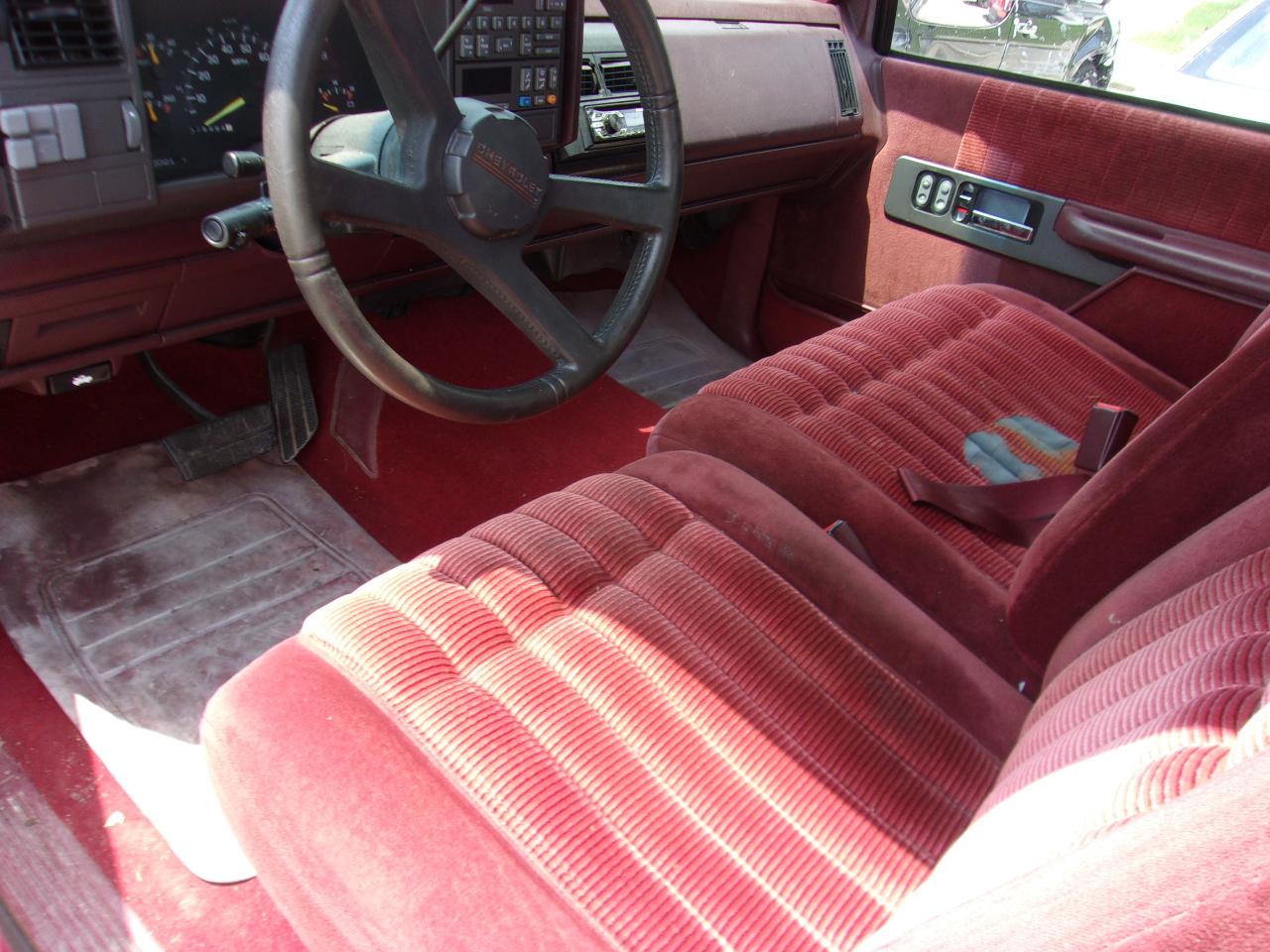 Chevrolet C/K 1500 Ext Cab 141.5" WB 1992