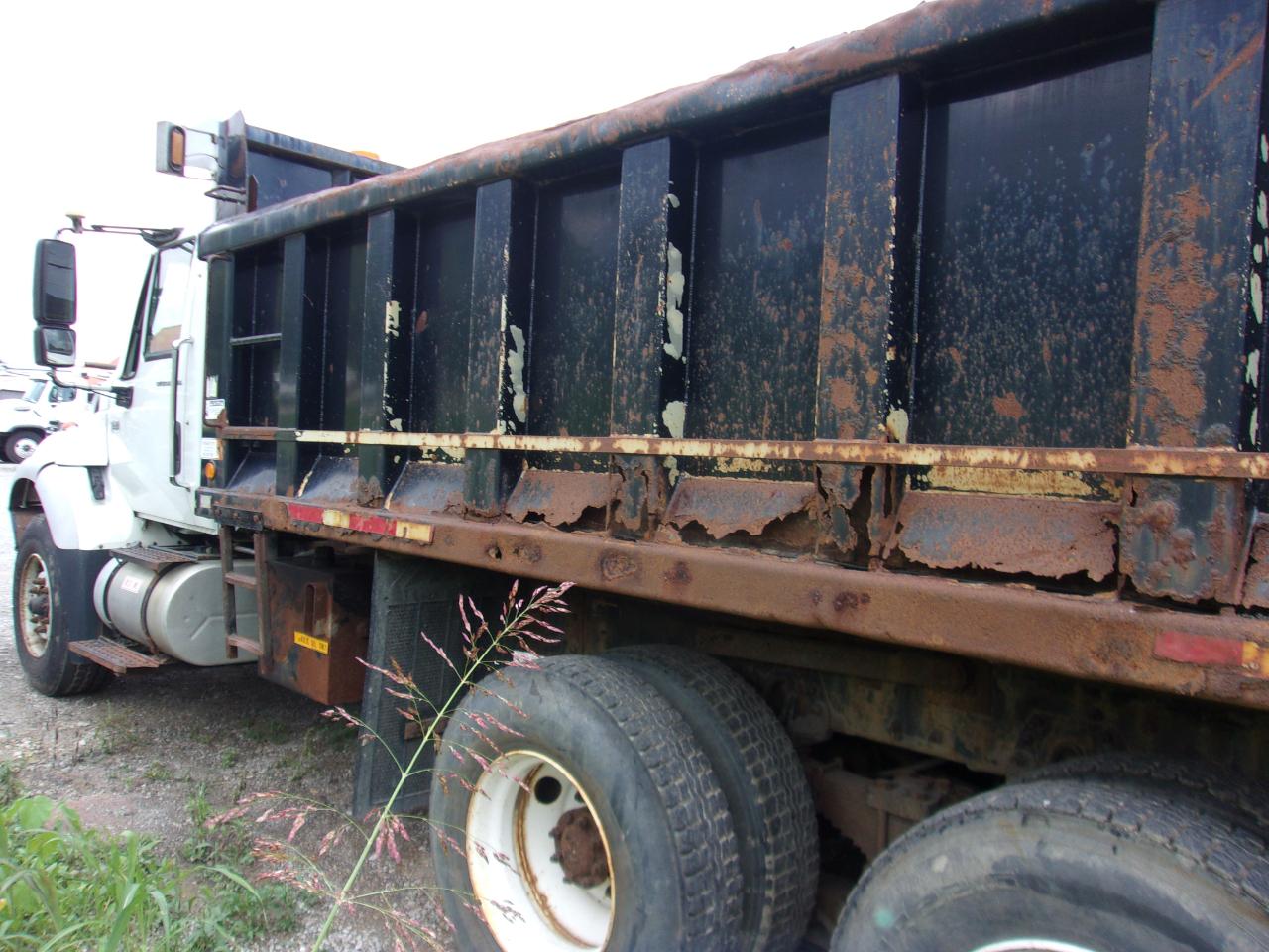 International 7400  2007