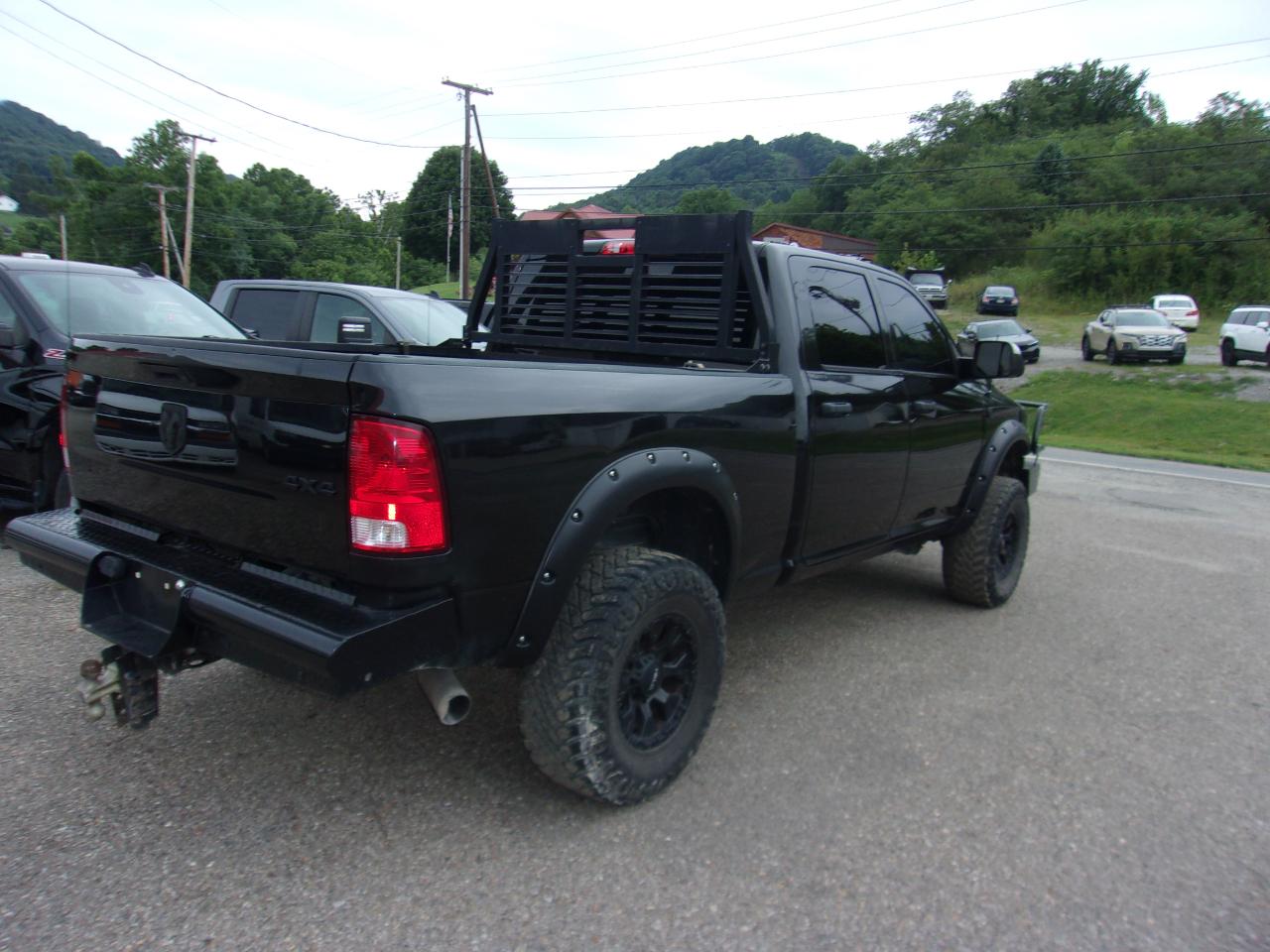 RAM 2500 Tradesman 4x4 Crew Cab 6'4" Box 2018