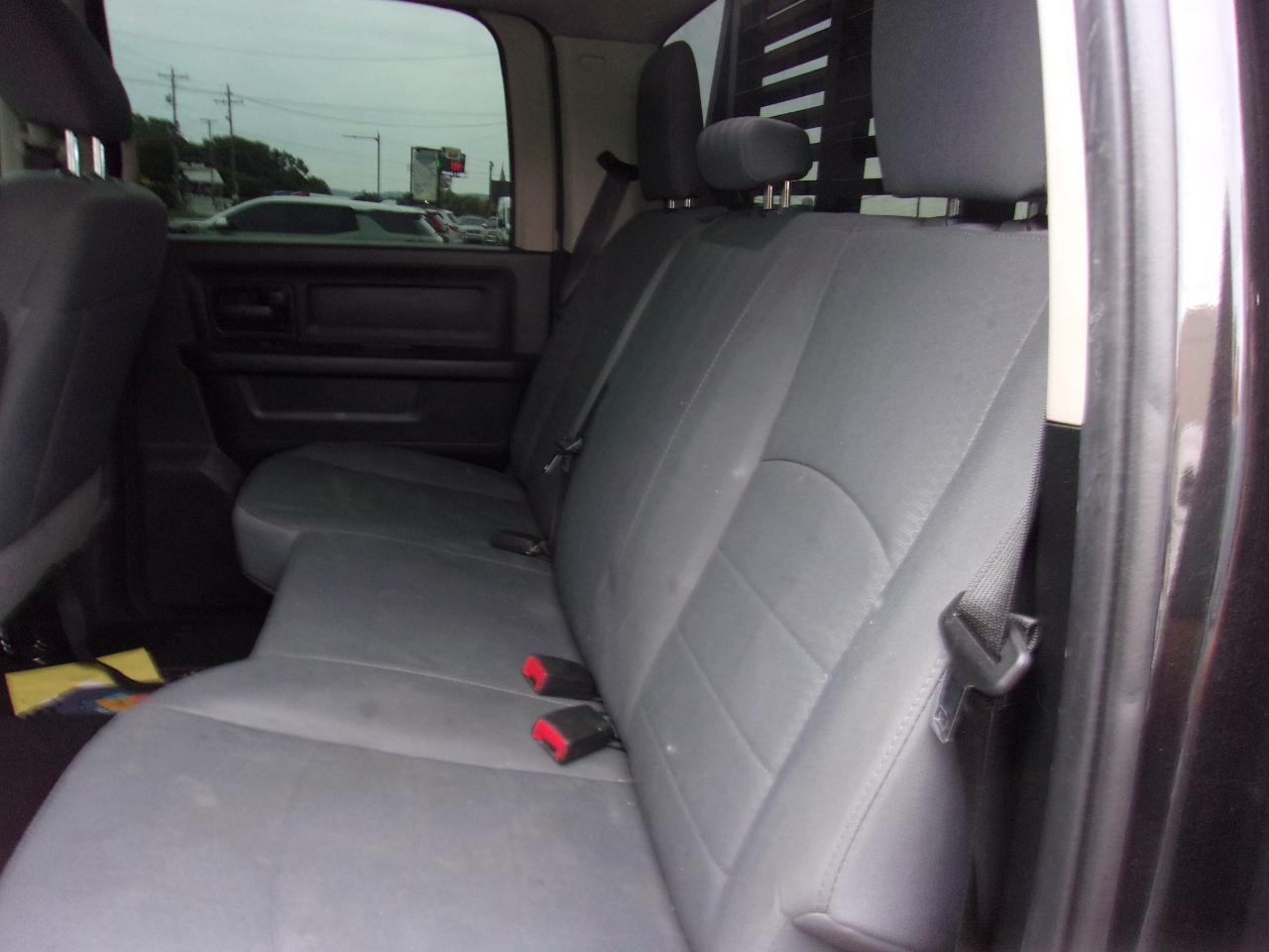 RAM 2500 Tradesman 4x4 Crew Cab 6'4" Box 2018
