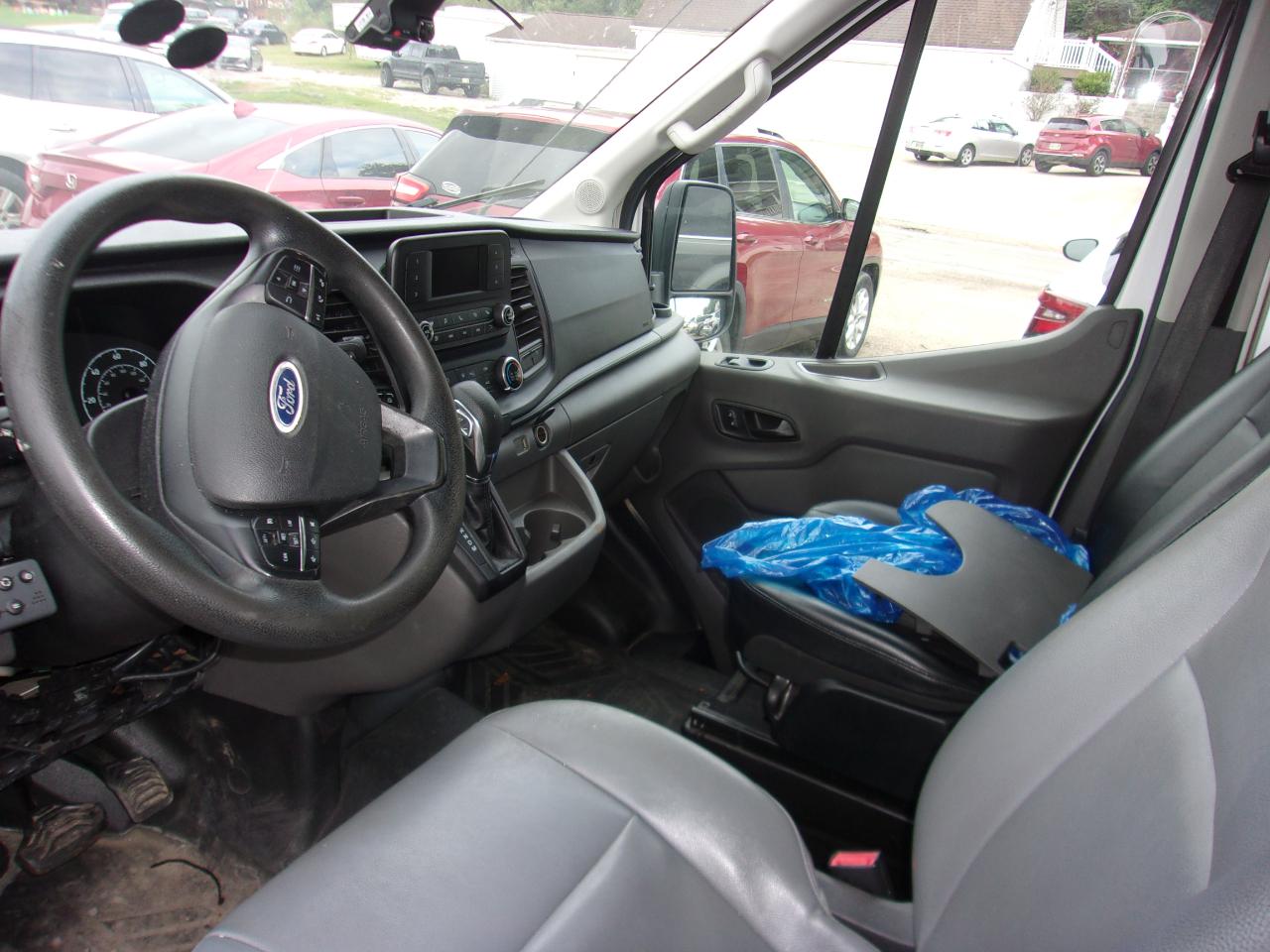 Ford Transit Cargo Van T-250 130" Med Rf 9070 GVWR AWD 2021