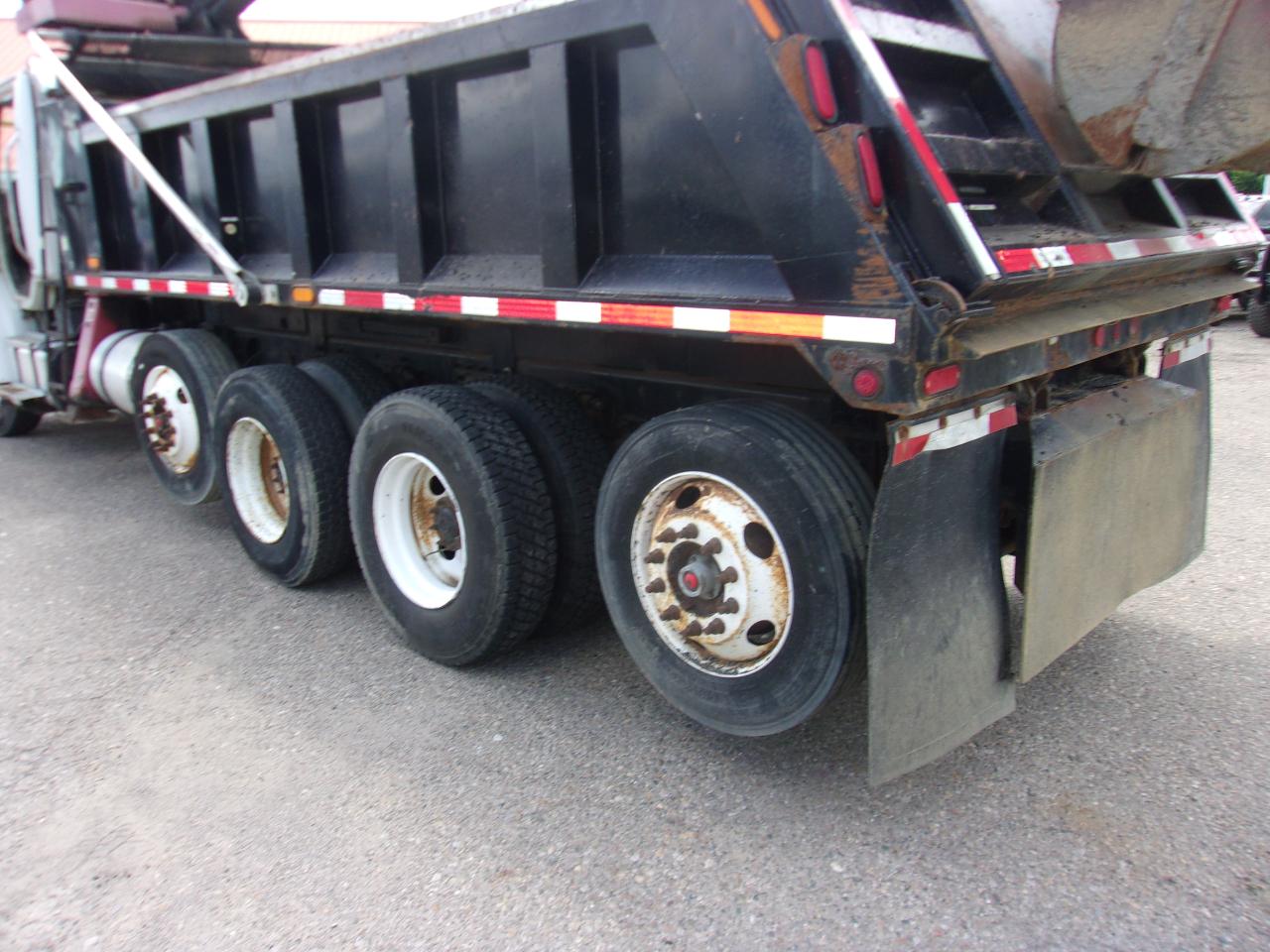 Freightliner M2  2012
