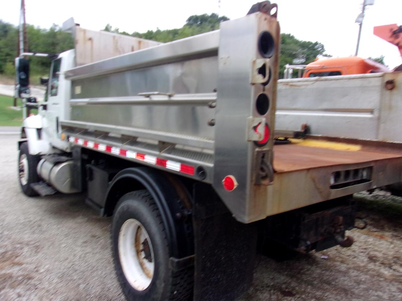 International 7400  2007