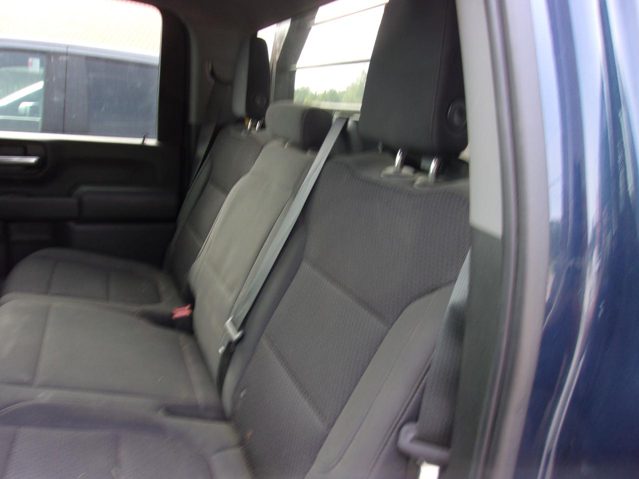 GMC Sierra 3500HD 4WD Crew Cab 172" Pro 2022