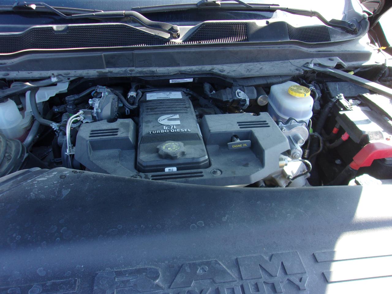 RAM 2500 Tradesman 4x4 Crew Cab 6'4" Box 2024