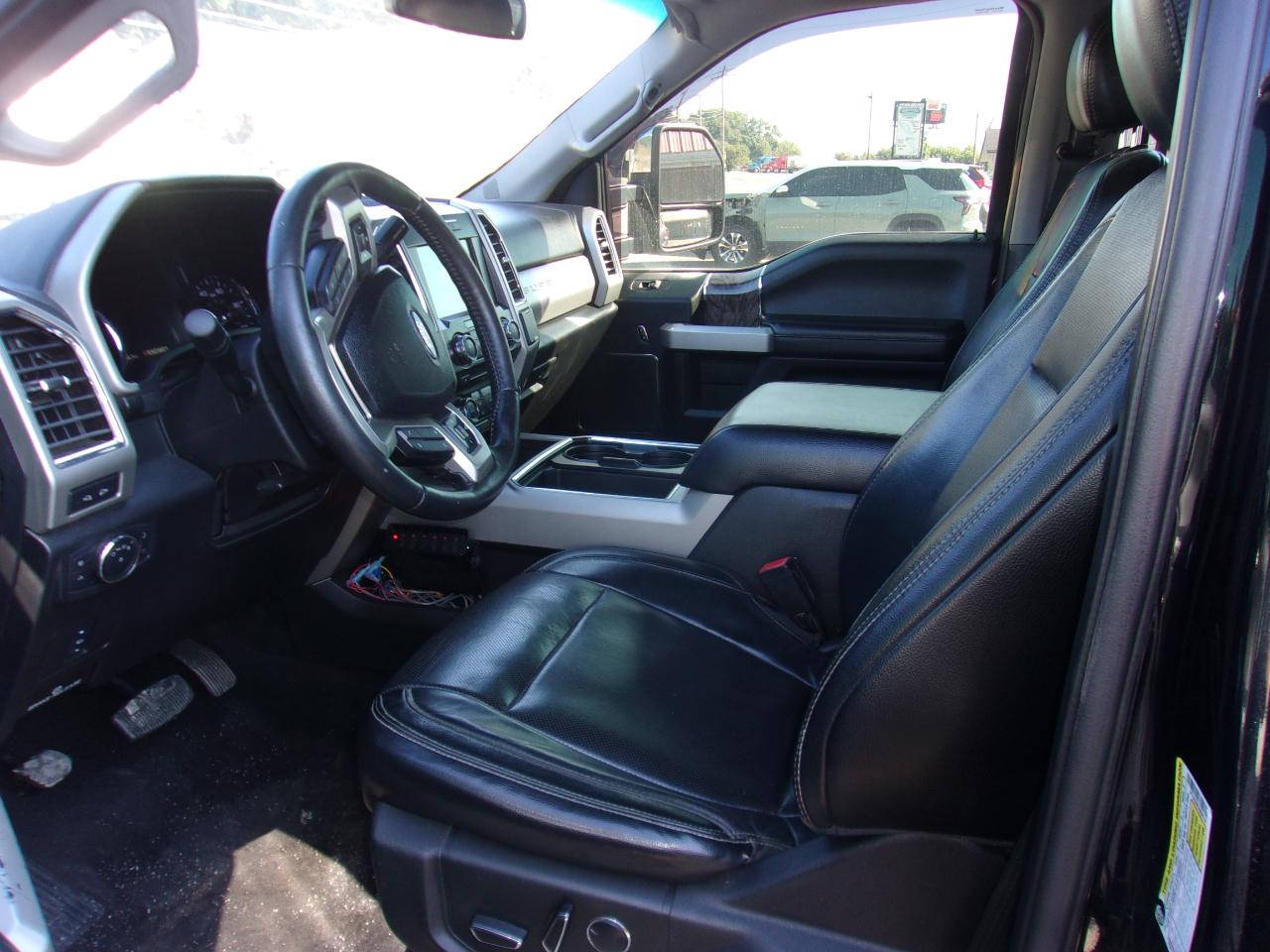 Ford Super Duty F-250 SRW King Ranch 4WD Crew Cab 8' Box 2018