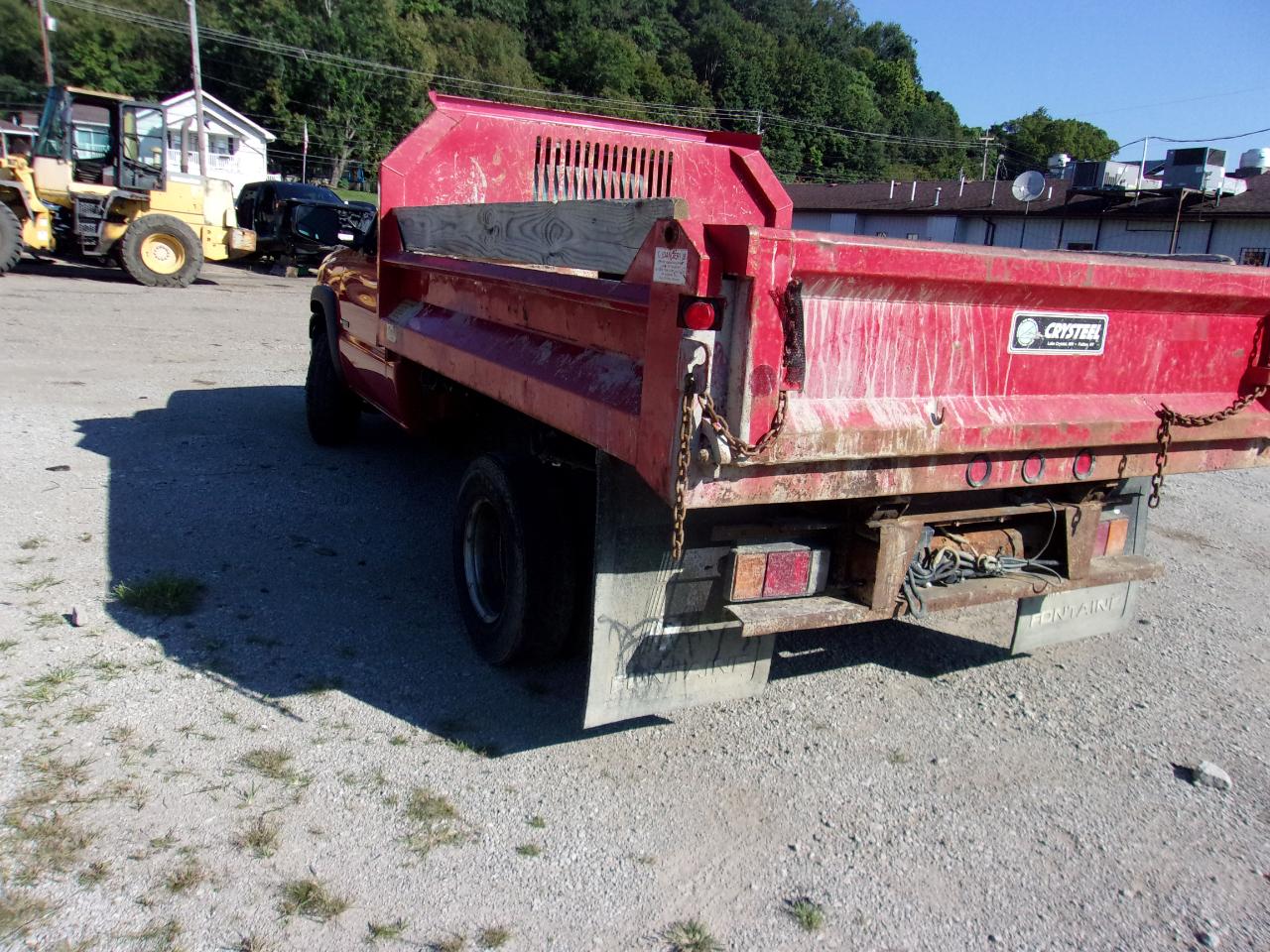 Chevrolet Silverado 3500 Reg Cab 137.0" WB, 60.4" CA 4WD 2003