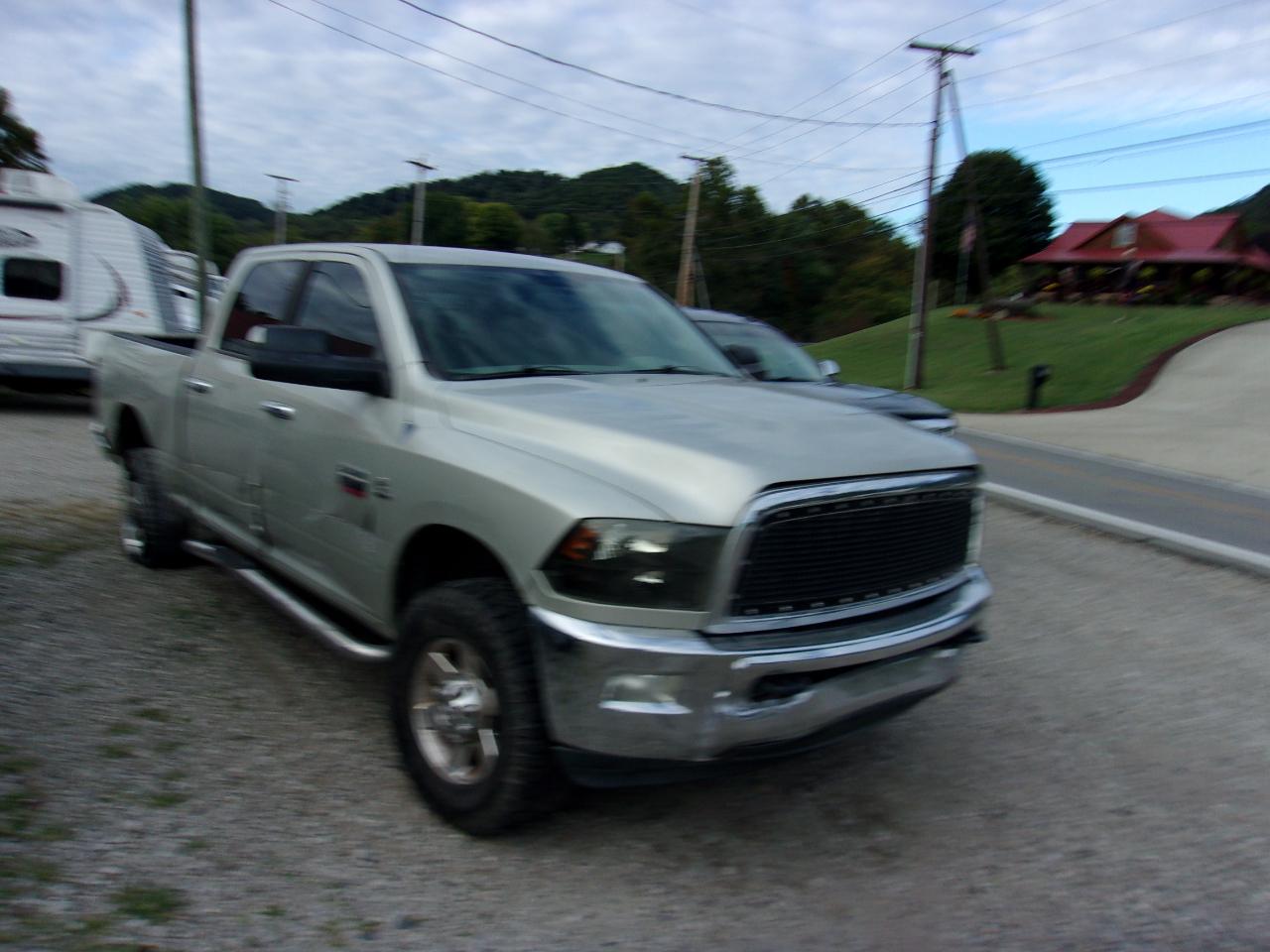Dodge Ram 2500 4WD Crew Cab 149" SLT 2010