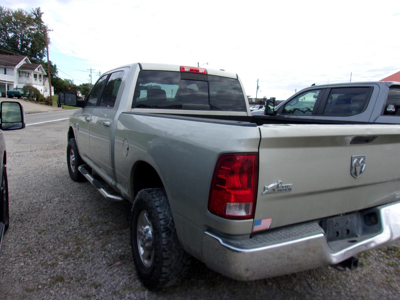 Dodge Ram 2500 4WD Crew Cab 149" SLT 2010