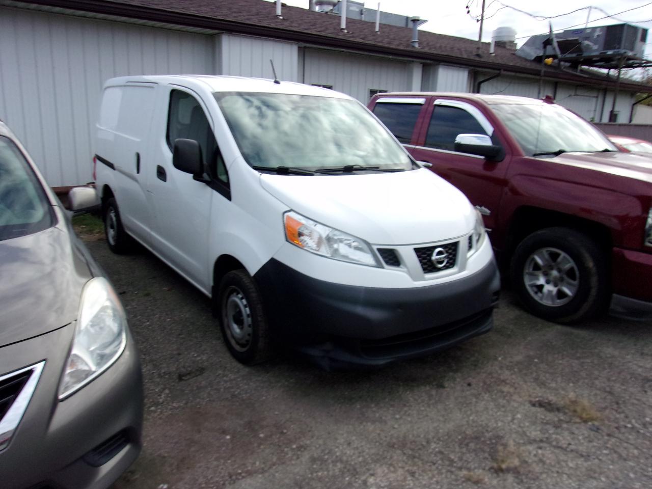 Nissan NV200 I4 S 2014