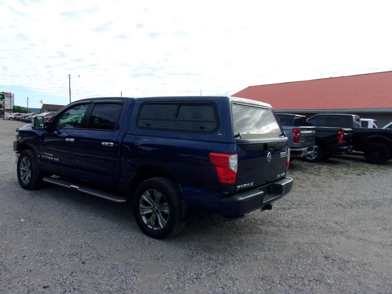 Nissan TITAN XE/S  2019