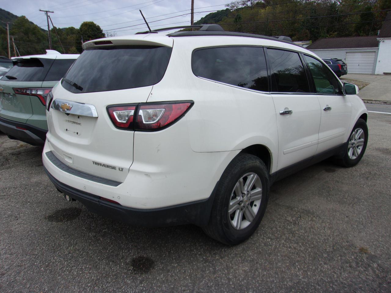 Chevrolet Traverse AWD 4dr LT w/2LT 2014