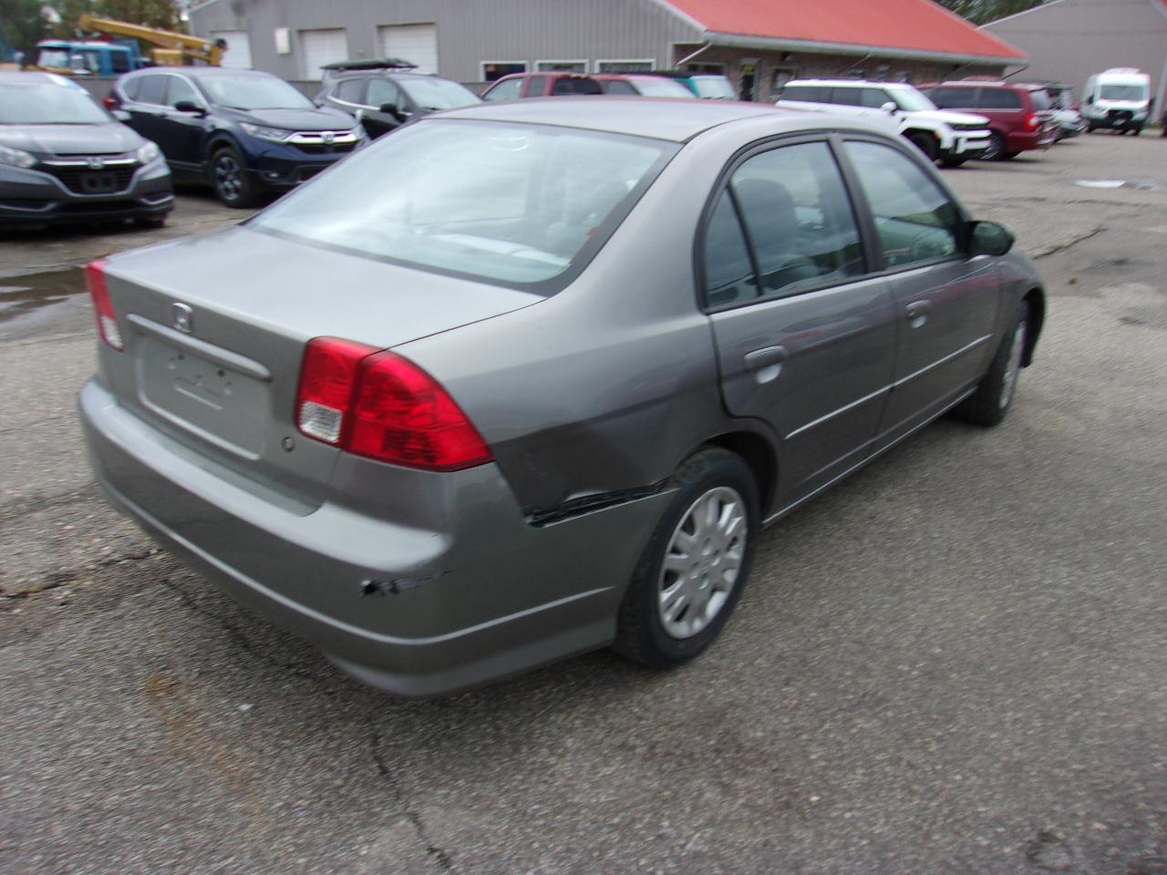 Honda Civic Sdn LX AT 2005