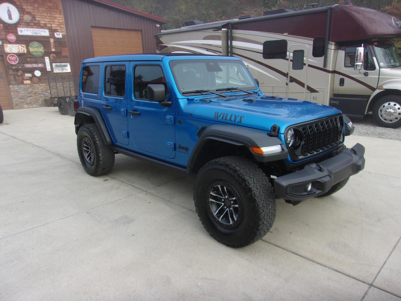 Jeep Wrangler Willys 4 Door 4x4 2025