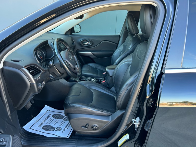 Jeep Cherokee Latitude Lux FWD 2021