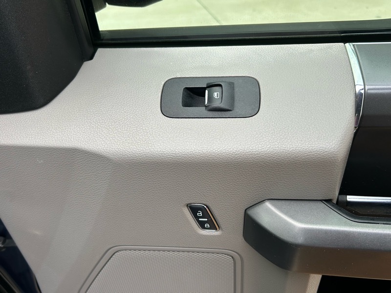 Ford F-150 XLT SuperCrew 5.5-ft. Bed 2WD 2015