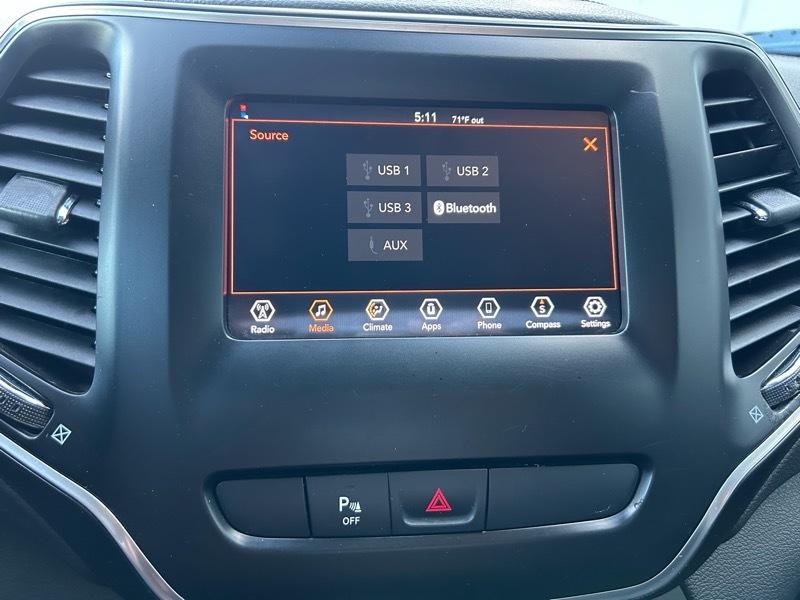 Jeep Cherokee Latitude Plus FWD 2019