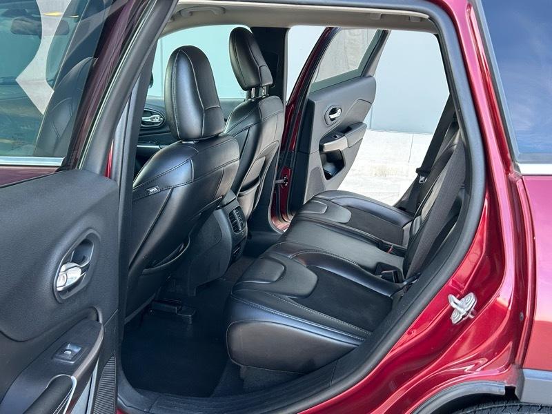 Jeep Cherokee Latitude Plus FWD 2019