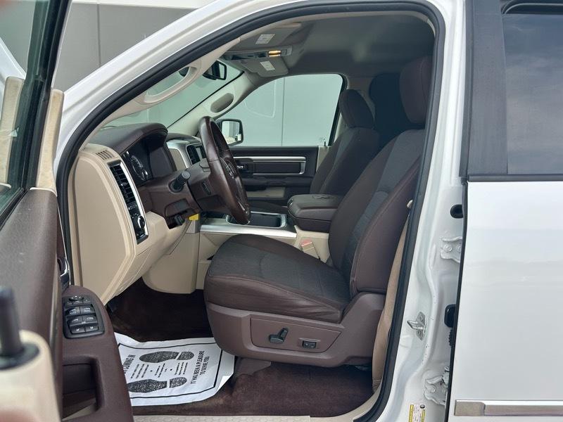 RAM 1500 SLT Crew Cab SWB 4WD 2017