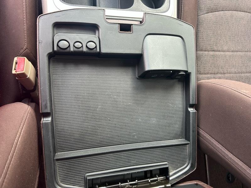 RAM 1500 SLT Crew Cab SWB 4WD 2017