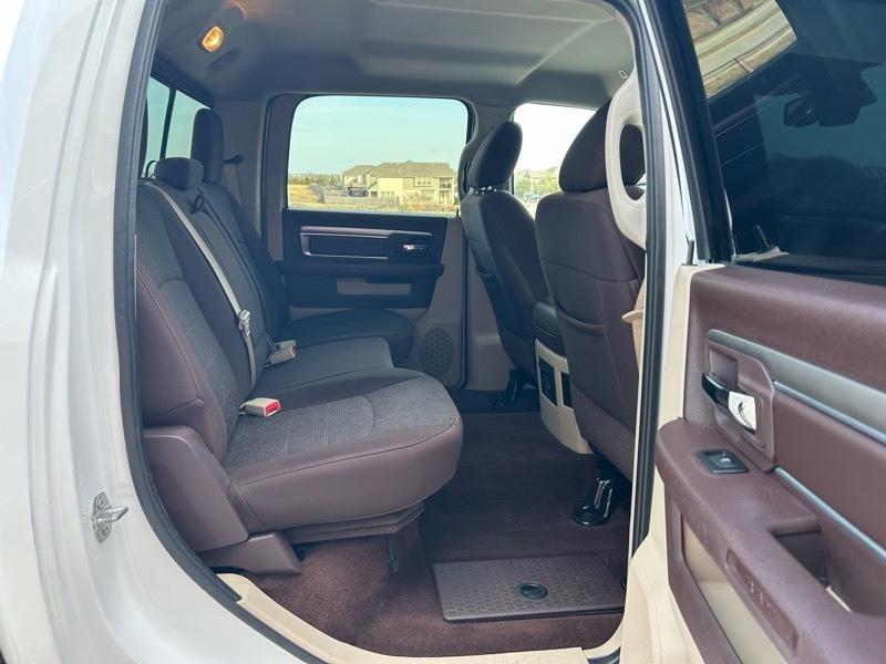 RAM 1500 SLT Crew Cab SWB 4WD 2017