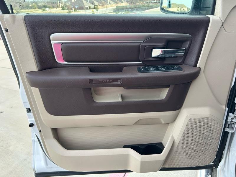 RAM 1500 SLT Crew Cab SWB 4WD 2017