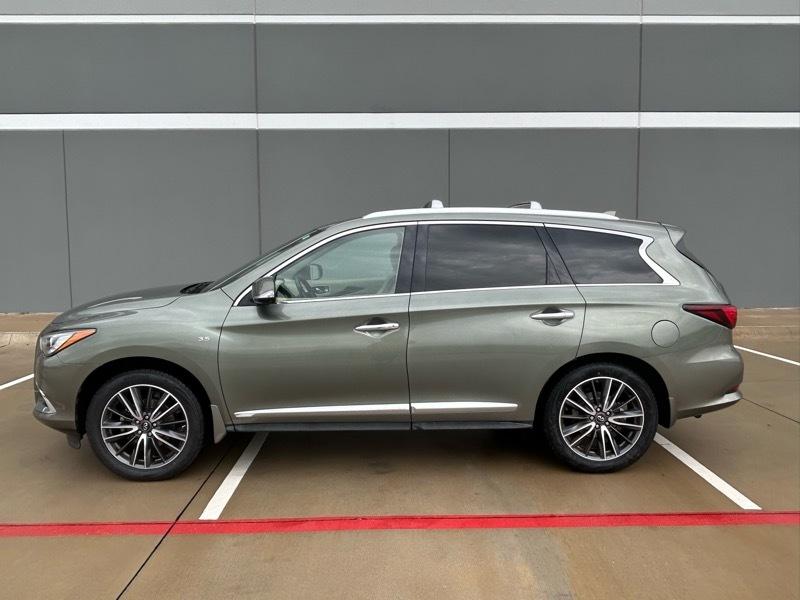 Infiniti QX60 Base FWD 2017