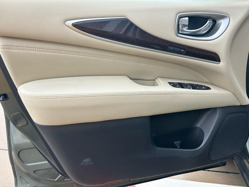 Infiniti QX60 Base FWD 2017