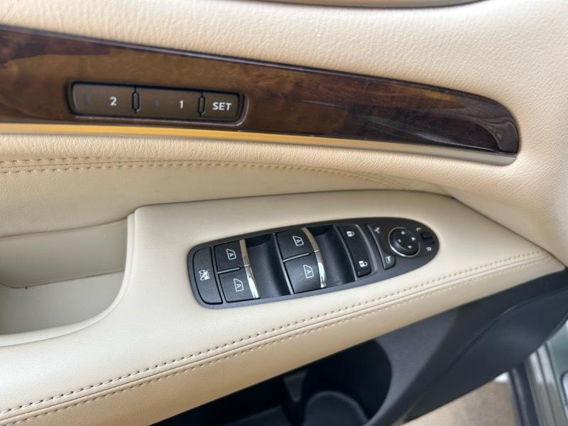 Infiniti QX60 Base FWD 2017