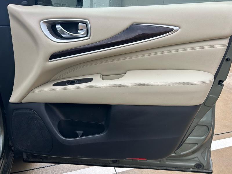 Infiniti QX60 Base FWD 2017